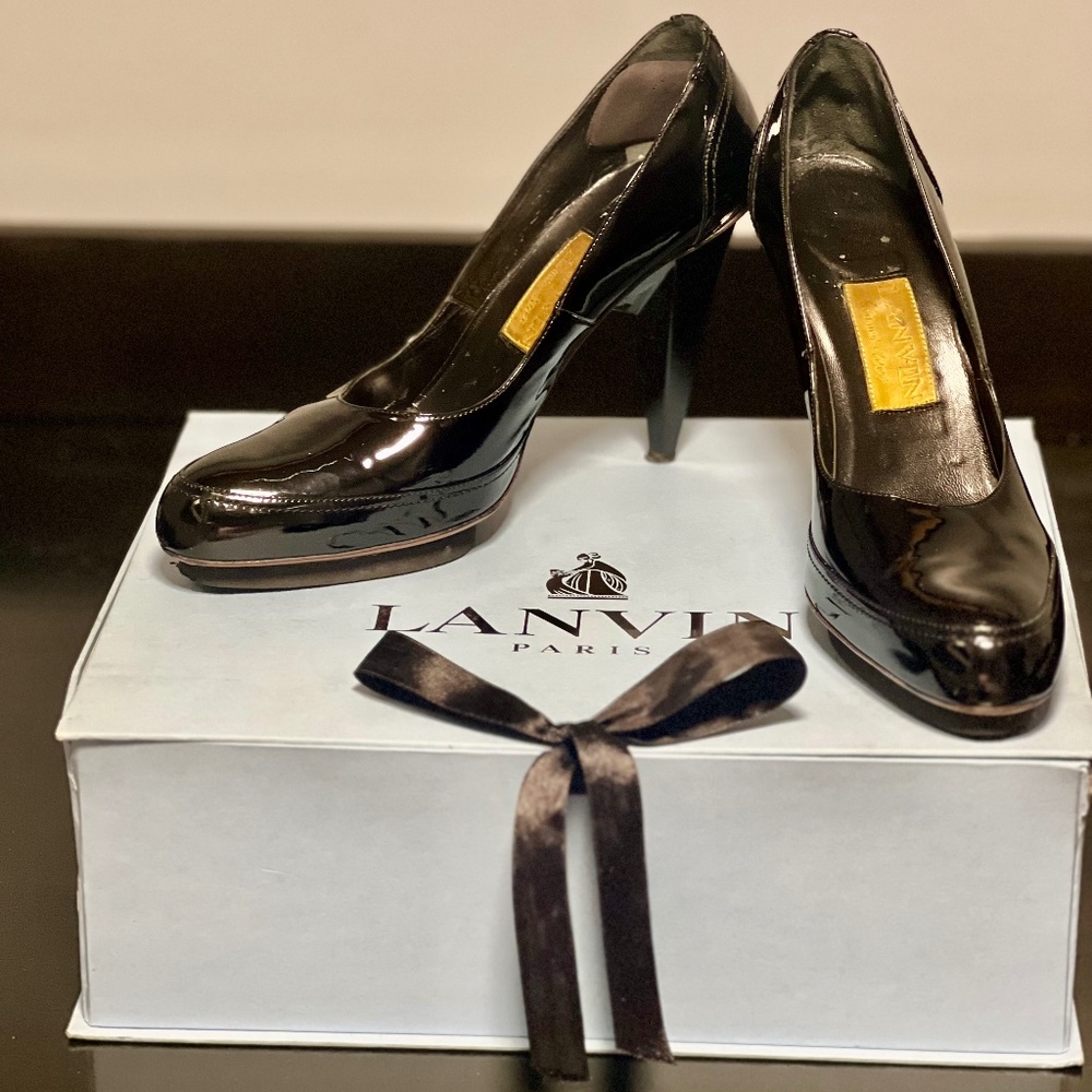 LANVIN PARIS HIGH HEEL ESCARPIN SIZE 38